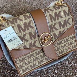 MK bag Greenwich best seller new with tag